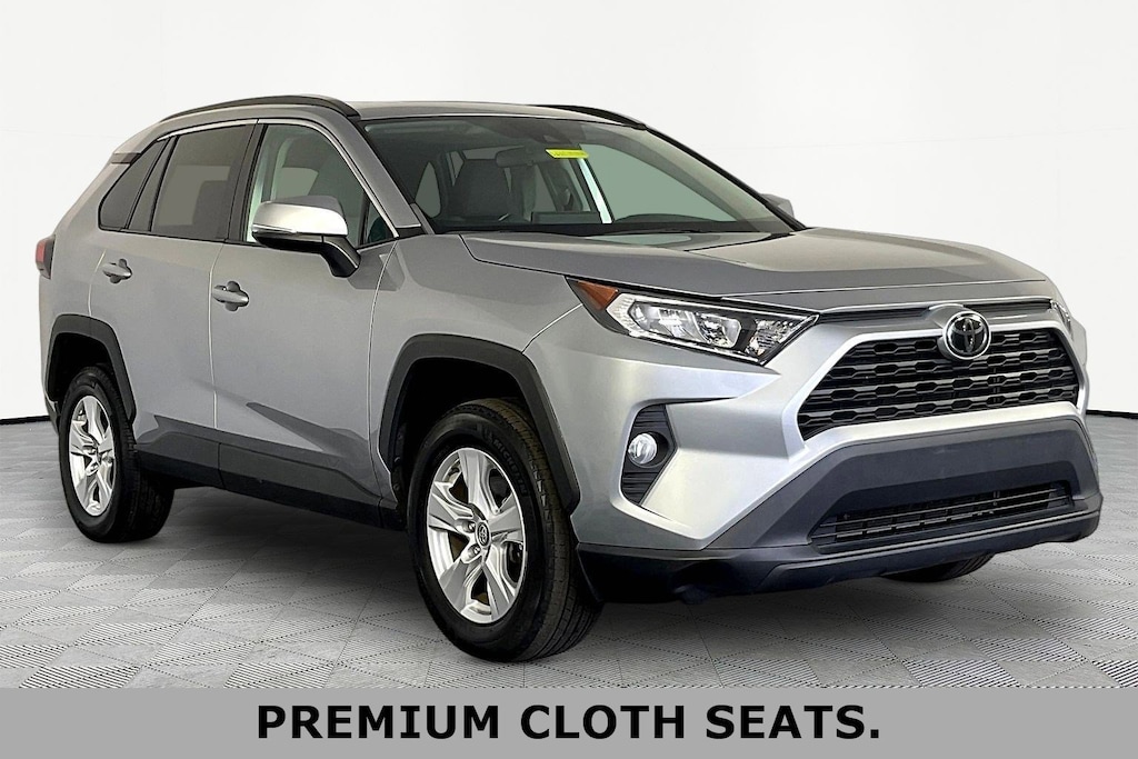 Used 2020 Toyota RAV4 XLE XLE FWD