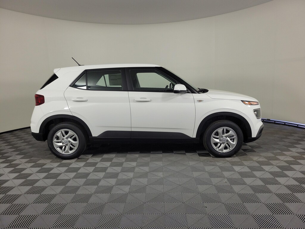 New 2026 Hyundai Venue SE SUV