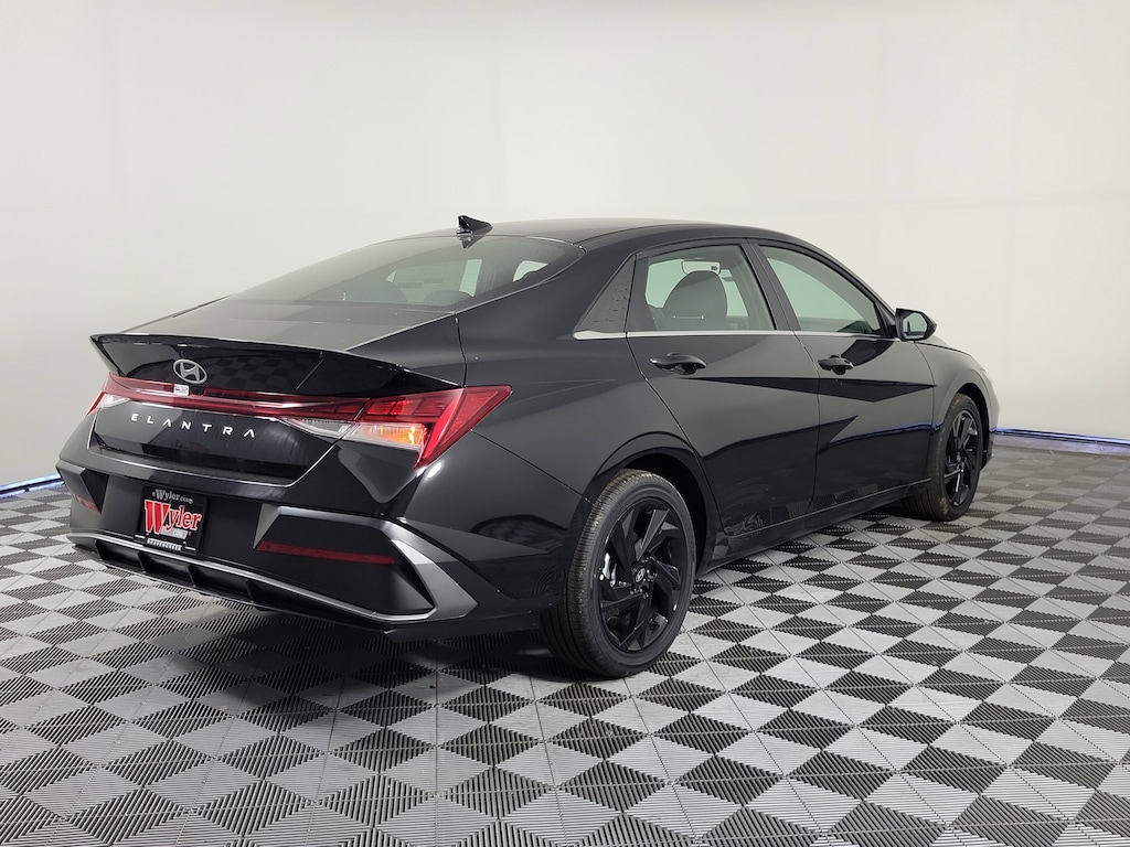 New 2026 Hyundai Elantra SEL Sport Premium Sedan