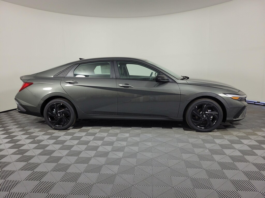 New 2026 Hyundai Elantra Hybrid SEL Sport Sedan