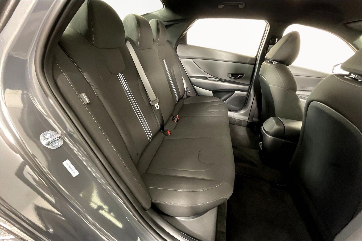 2025 Hyundai Elantra SEL - Photo 26
