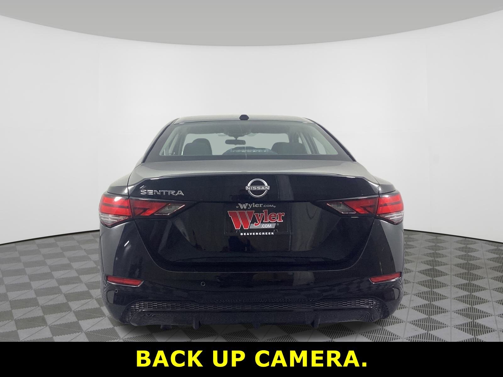 2025 Nissan Sentra SV photo 3