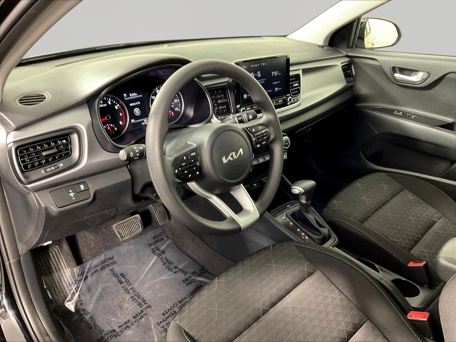 2023 Kia Rio S - Photo 19