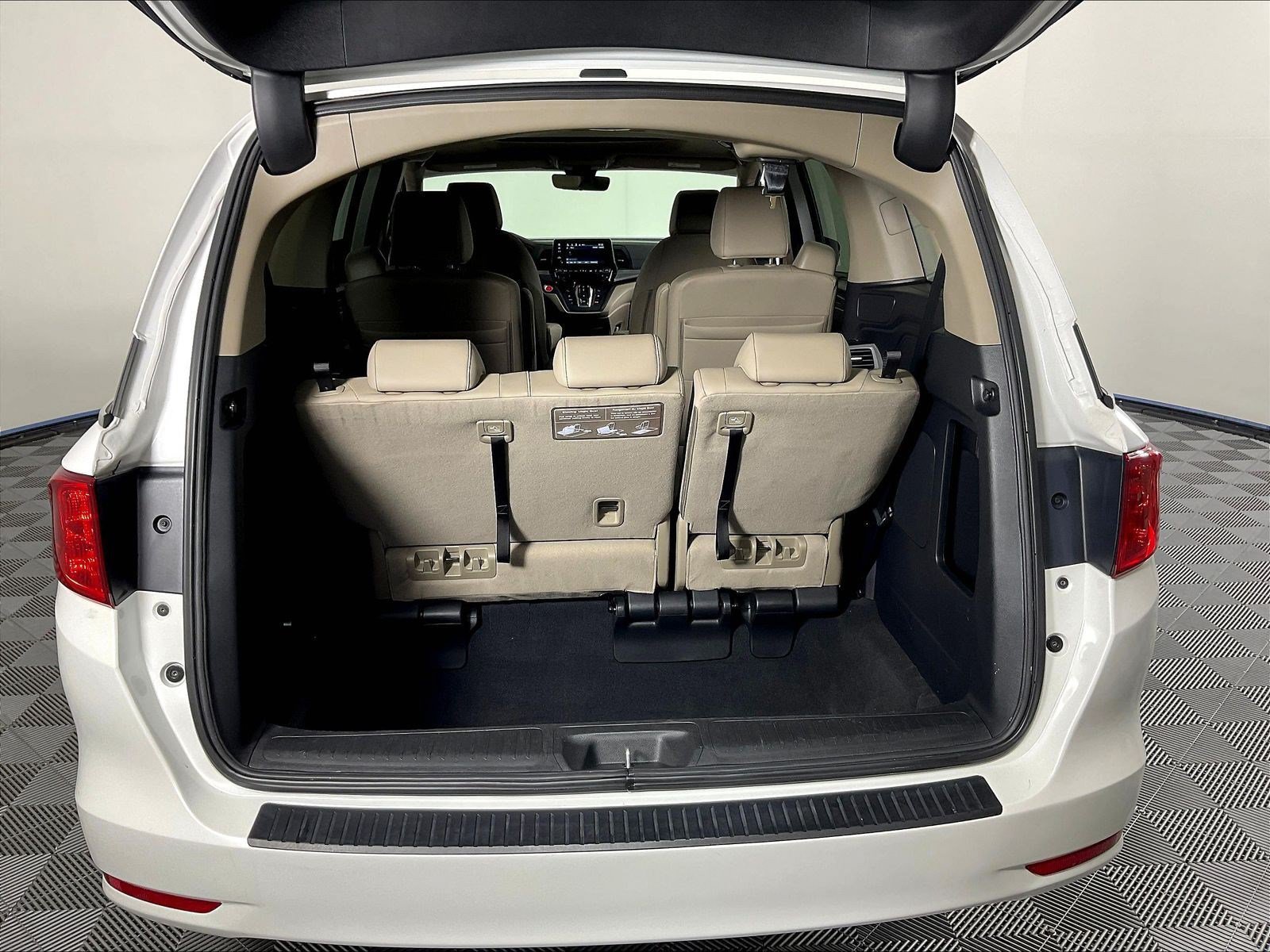 2024 Honda Odyssey EX-L - Photo 43