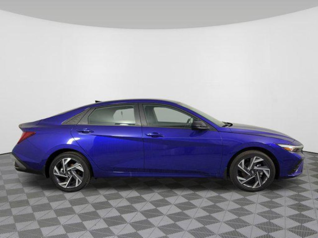 New 2025 Hyundai Elantra Hybrid SEL Sport Sedan