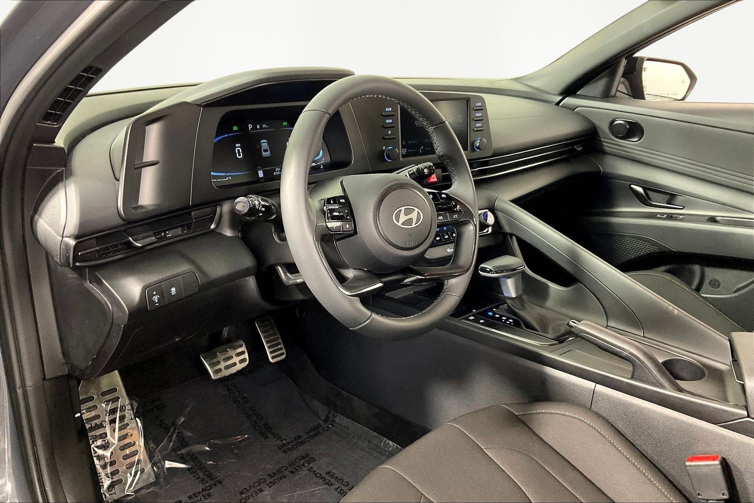 2025 Hyundai Elantra SEL - Photo 19