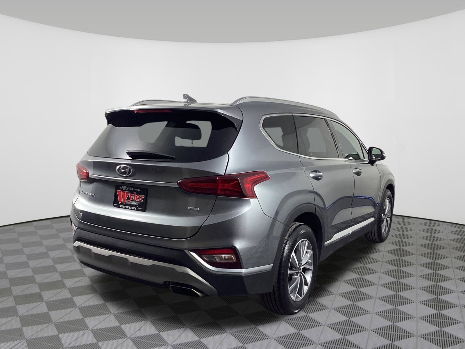 2019 Hyundai Santa Fe Ultimate photo 3