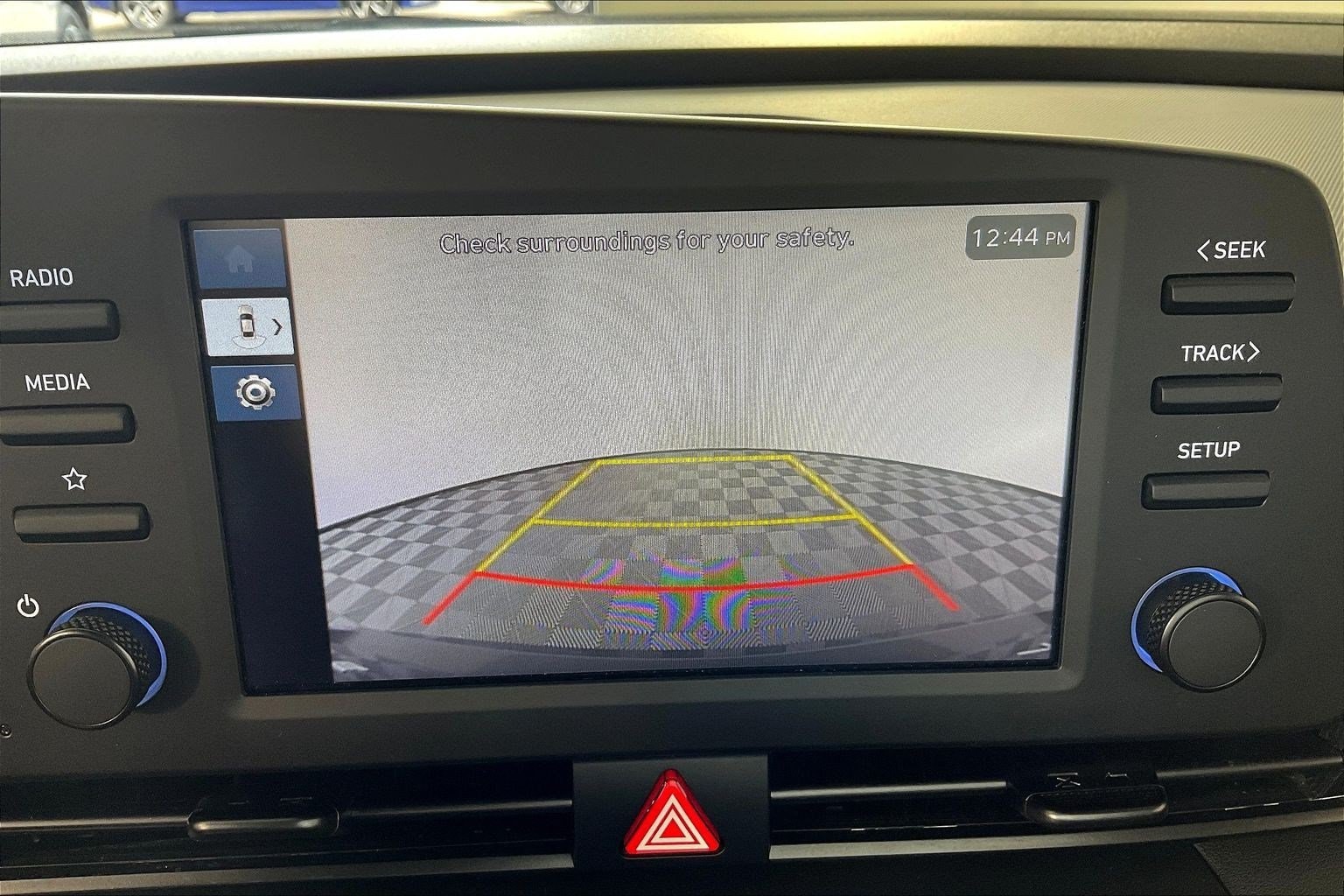 2025 Hyundai Elantra SEL - Photo 17