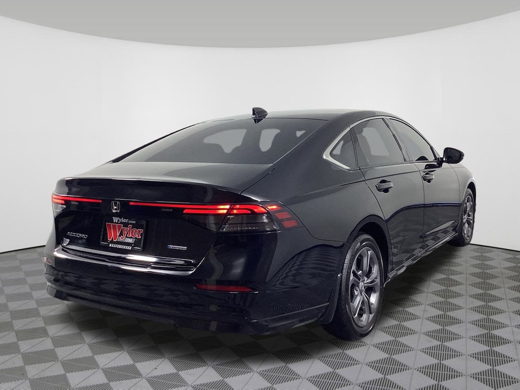 Used 2025 Honda Accord Hybrid EX-L Sedan