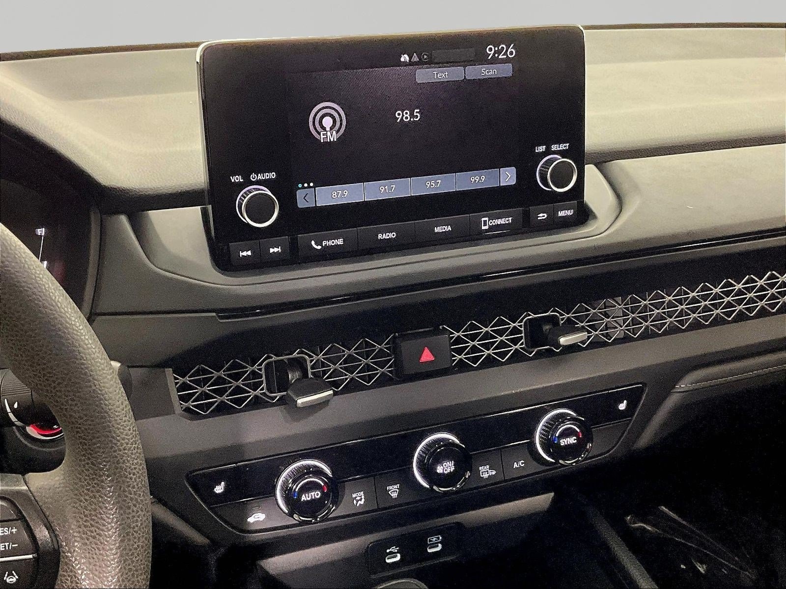 2025 Honda Accord SE - Photo 12