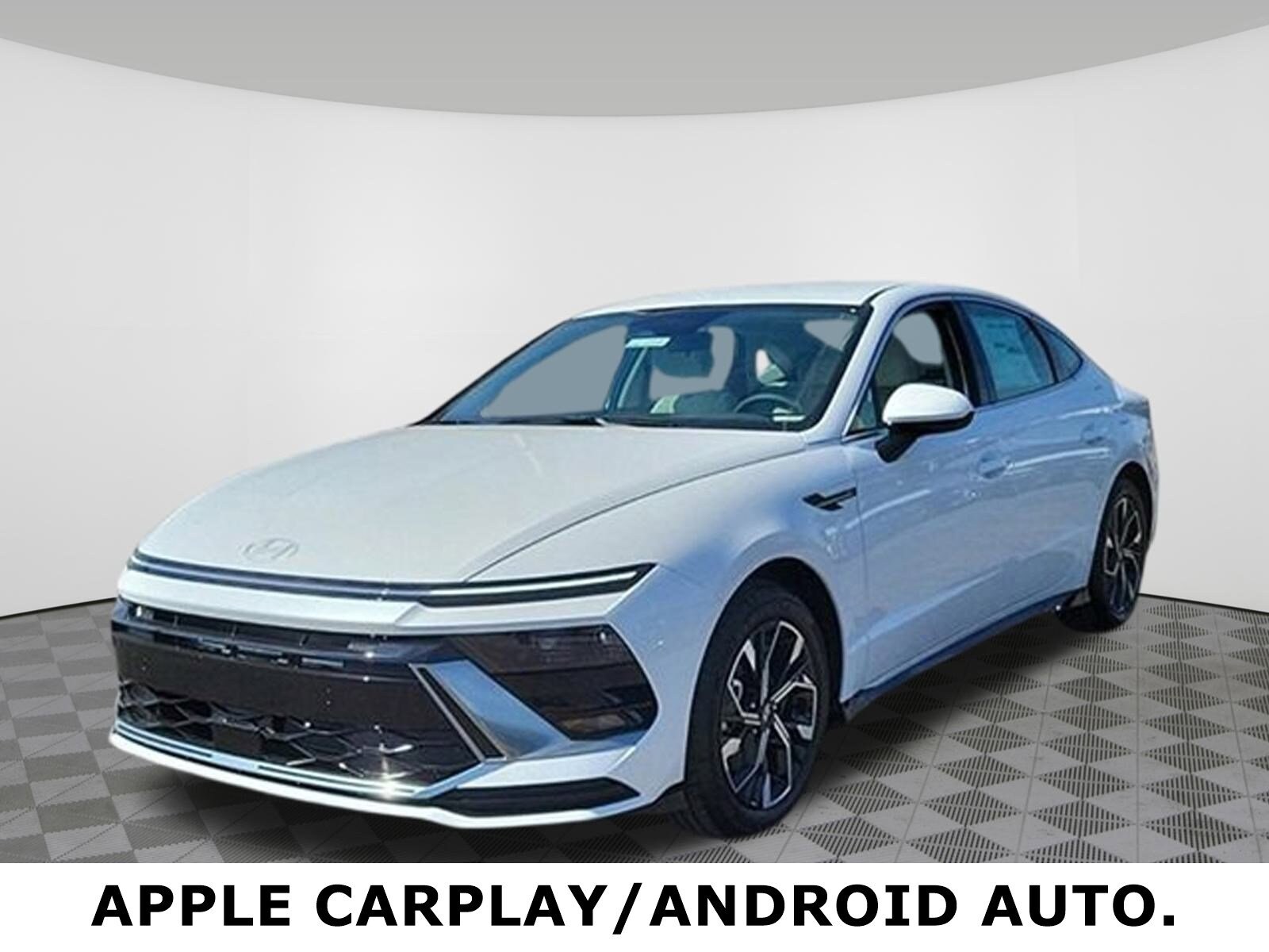2024 Hyundai Sonata SEL photo 2