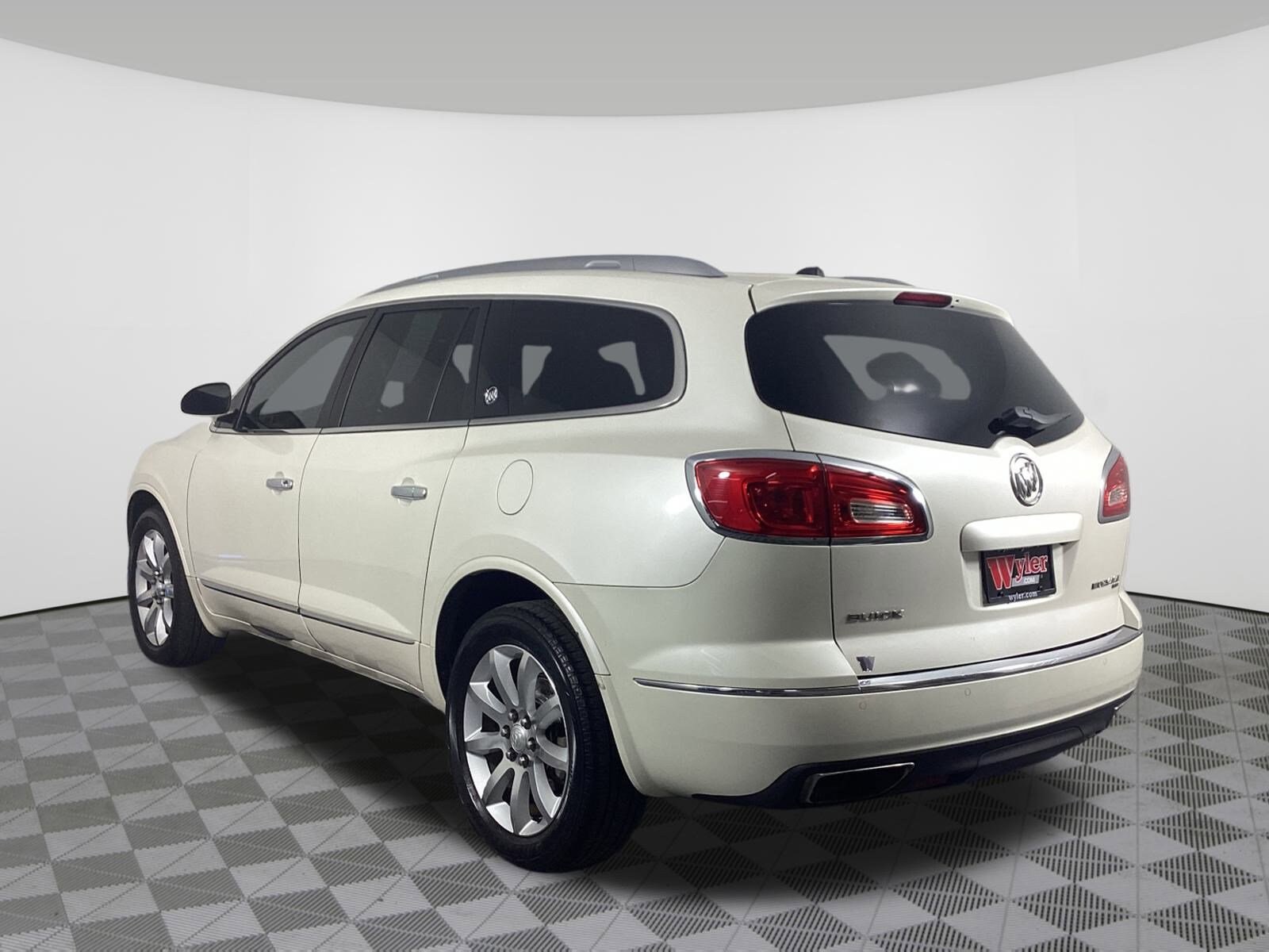 2015 Buick Enclave Premium photo 2