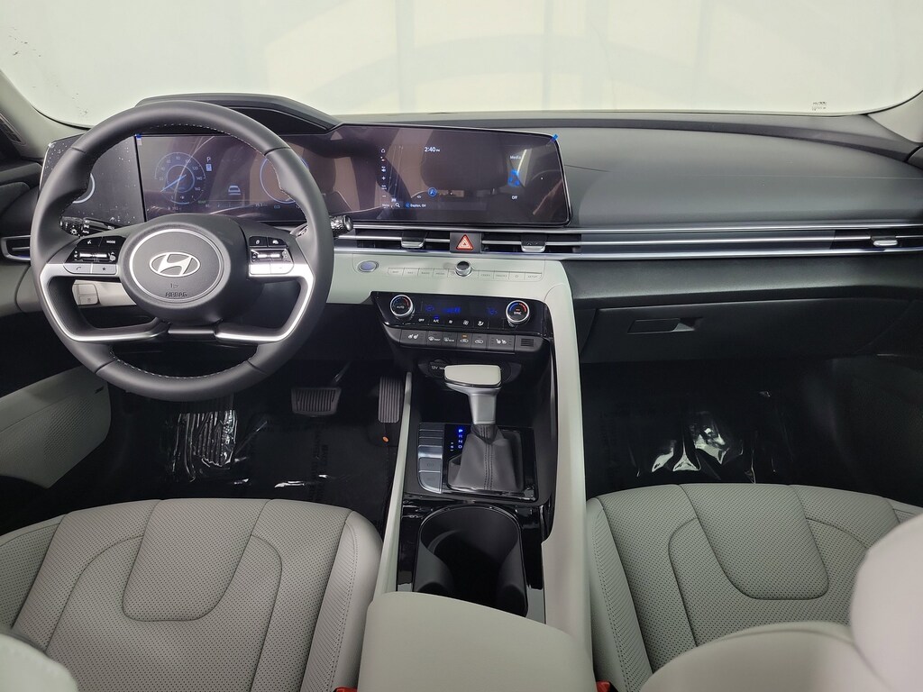 New 2025 Hyundai Elantra Hybrid Limited Sedan