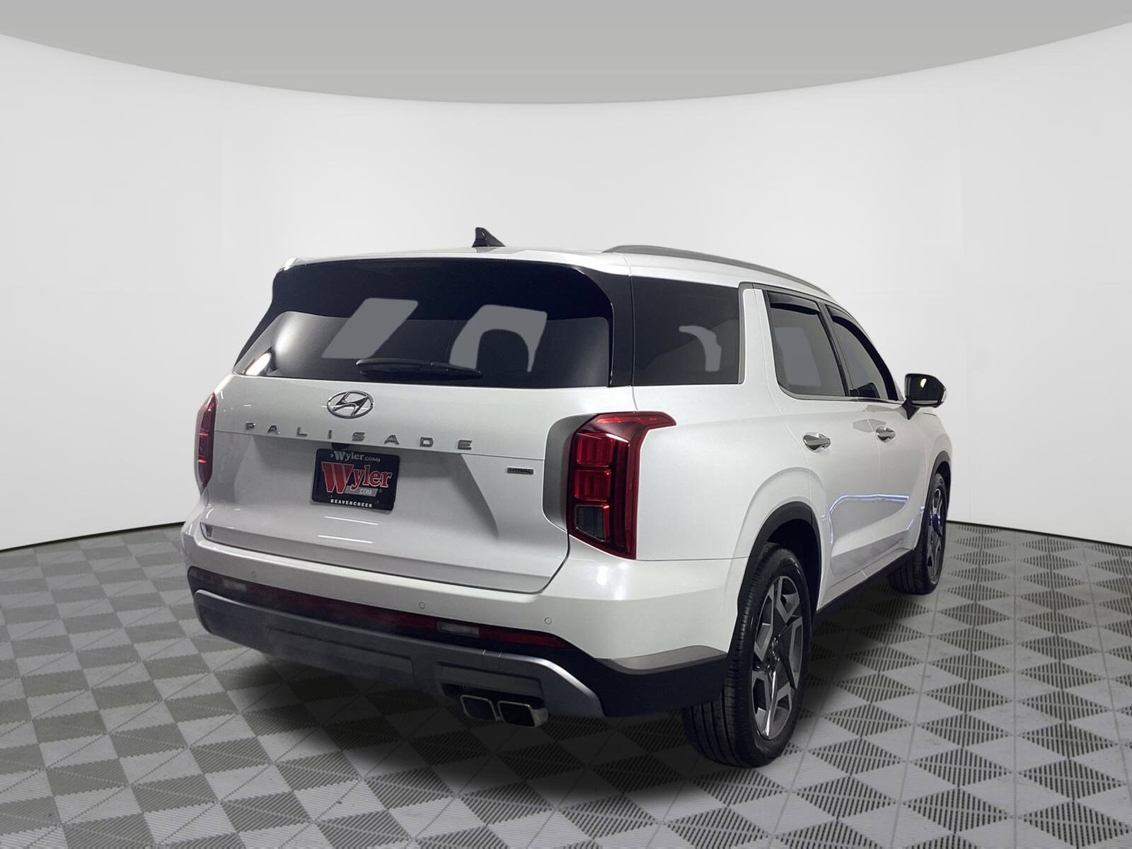 2025 Hyundai Palisade SEL photo 2