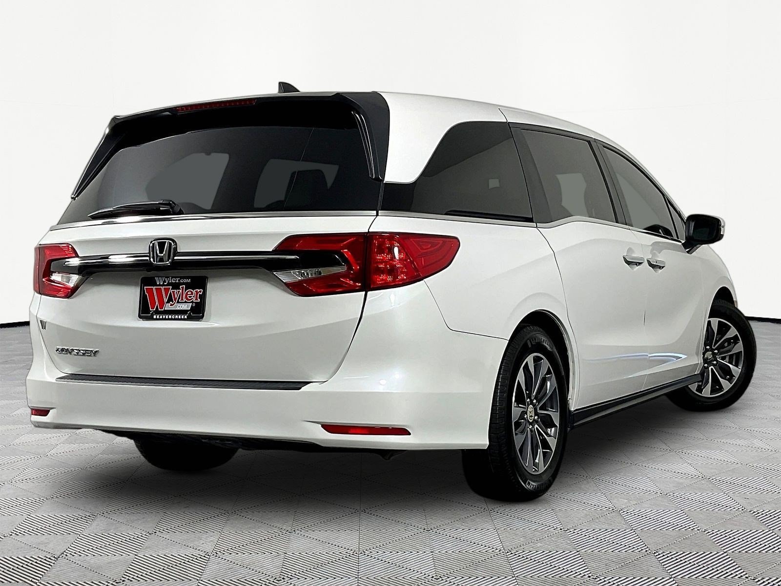 2024 Honda Odyssey EX-L - Photo 8