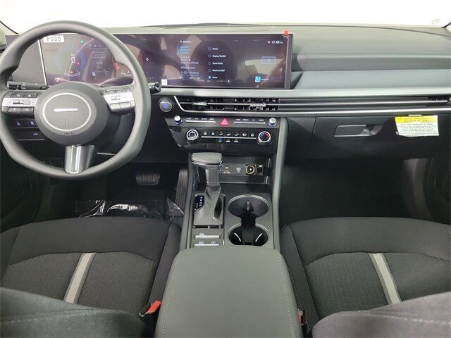 2025 Hyundai Sonata SE photo 4