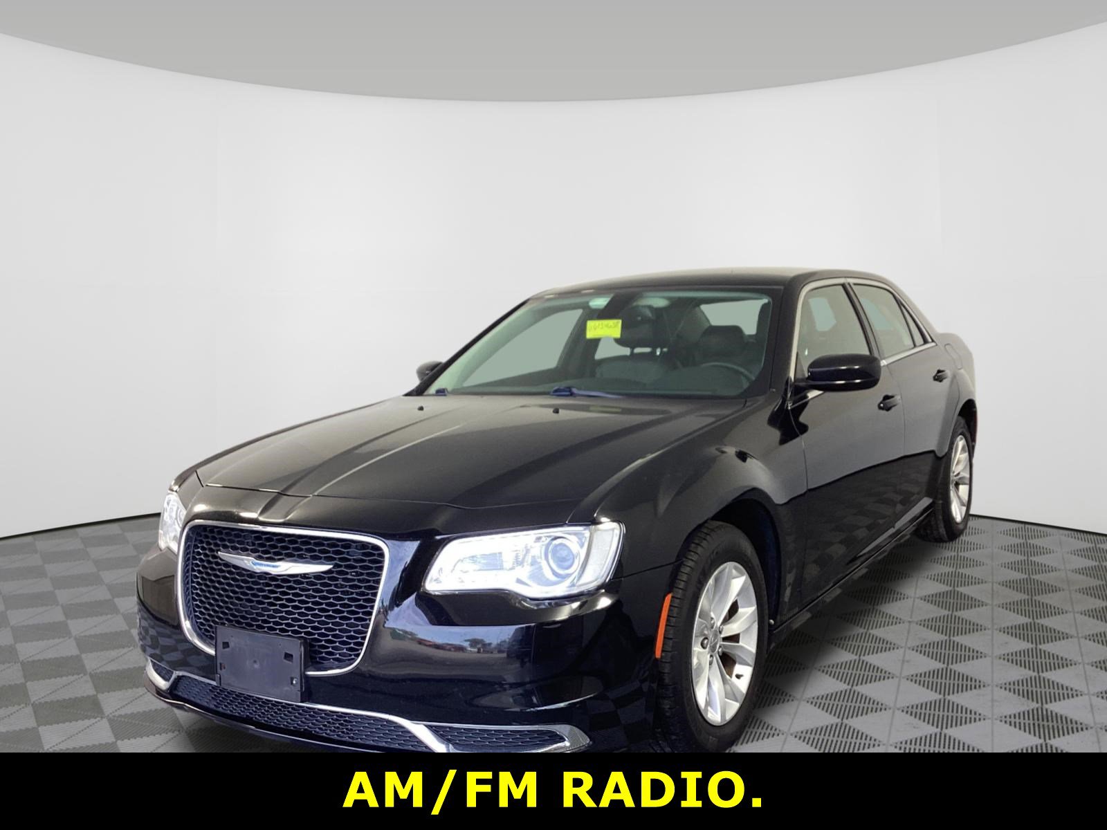 Used 2015 Chrysler 300 Limited with VIN 2C3CCAAG0FH766700 for sale in Dayton, OH