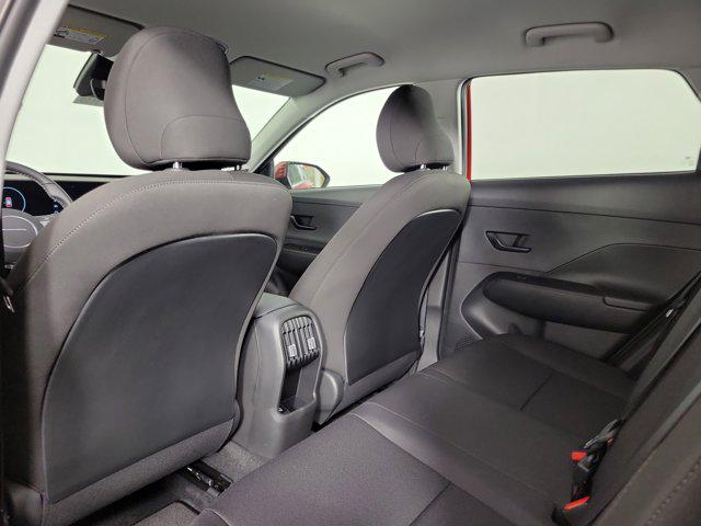 2025 Hyundai Kona SEL Convenience - Photo 32