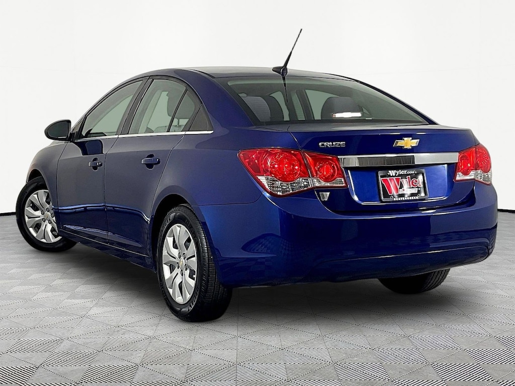 Used 2012 Chevrolet Cruze LS Sedan