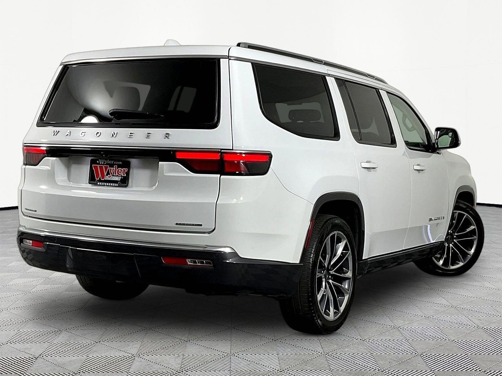2022 Jeep Wagoneer Series III - Photo 6