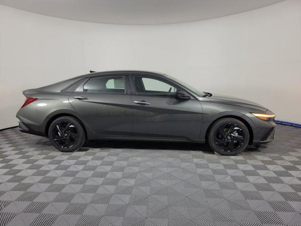 New 2026 Hyundai Elantra SEL Sport Sedan