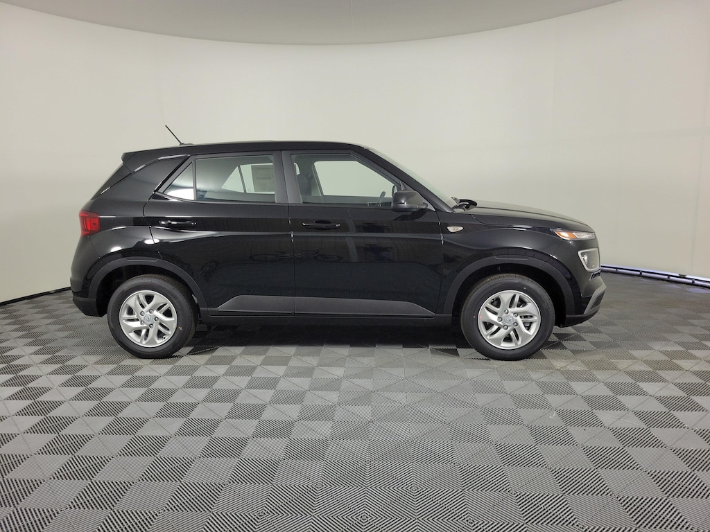 New 2026 Hyundai Venue SE SUV