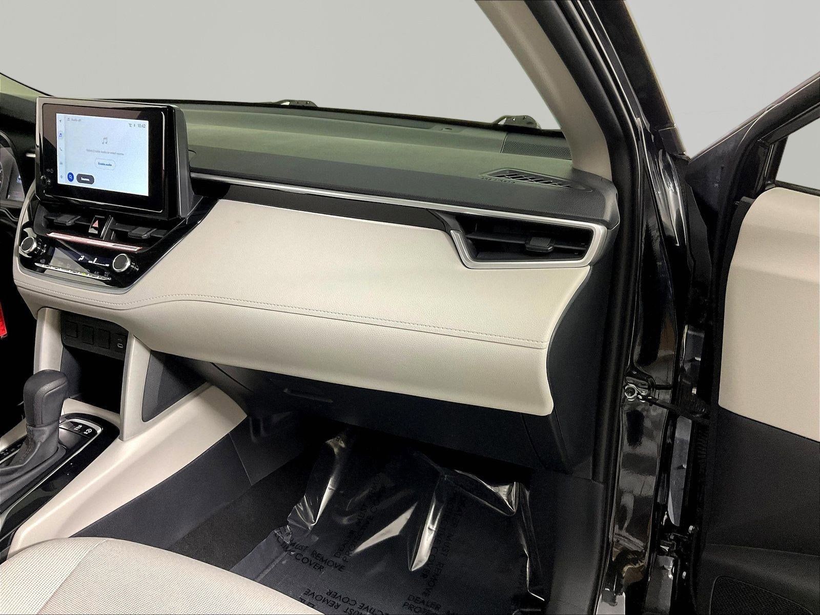 2024 Toyota Corolla Cross L - Photo 26