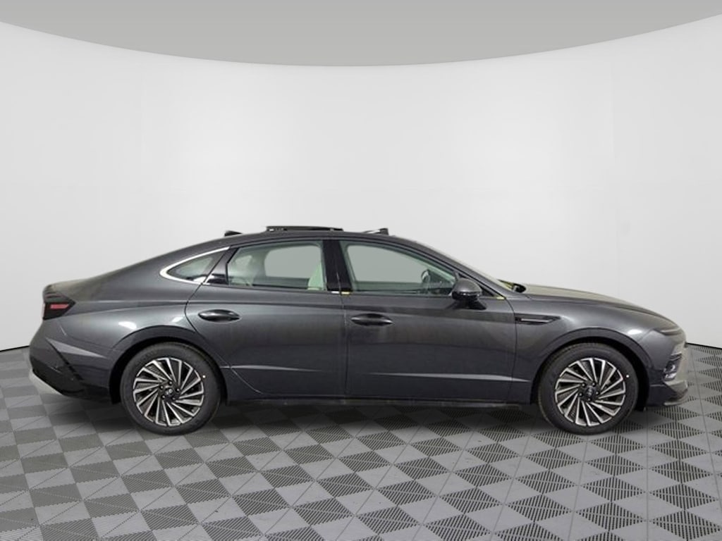 Used 2025 Hyundai Sonata Hybrid Limited Limited FWD