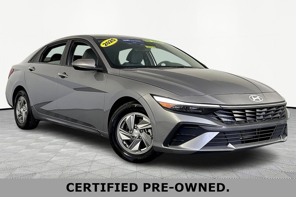 Certified 2025 Hyundai Elantra SE SE IVT