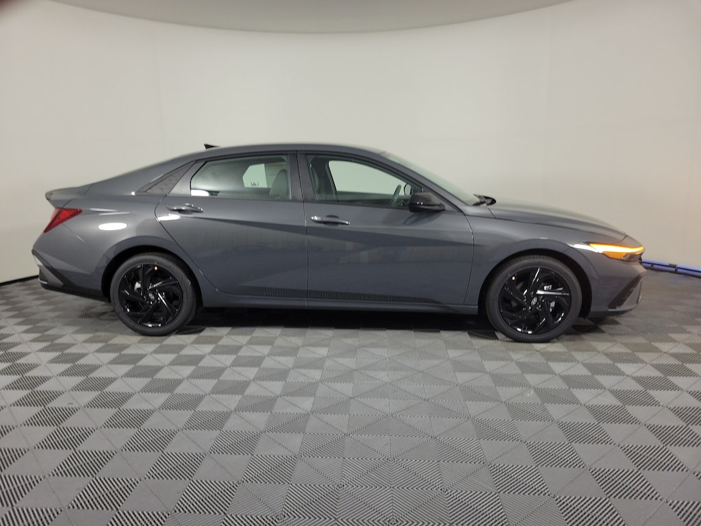 New 2026 Hyundai Elantra SEL Sport Sedan