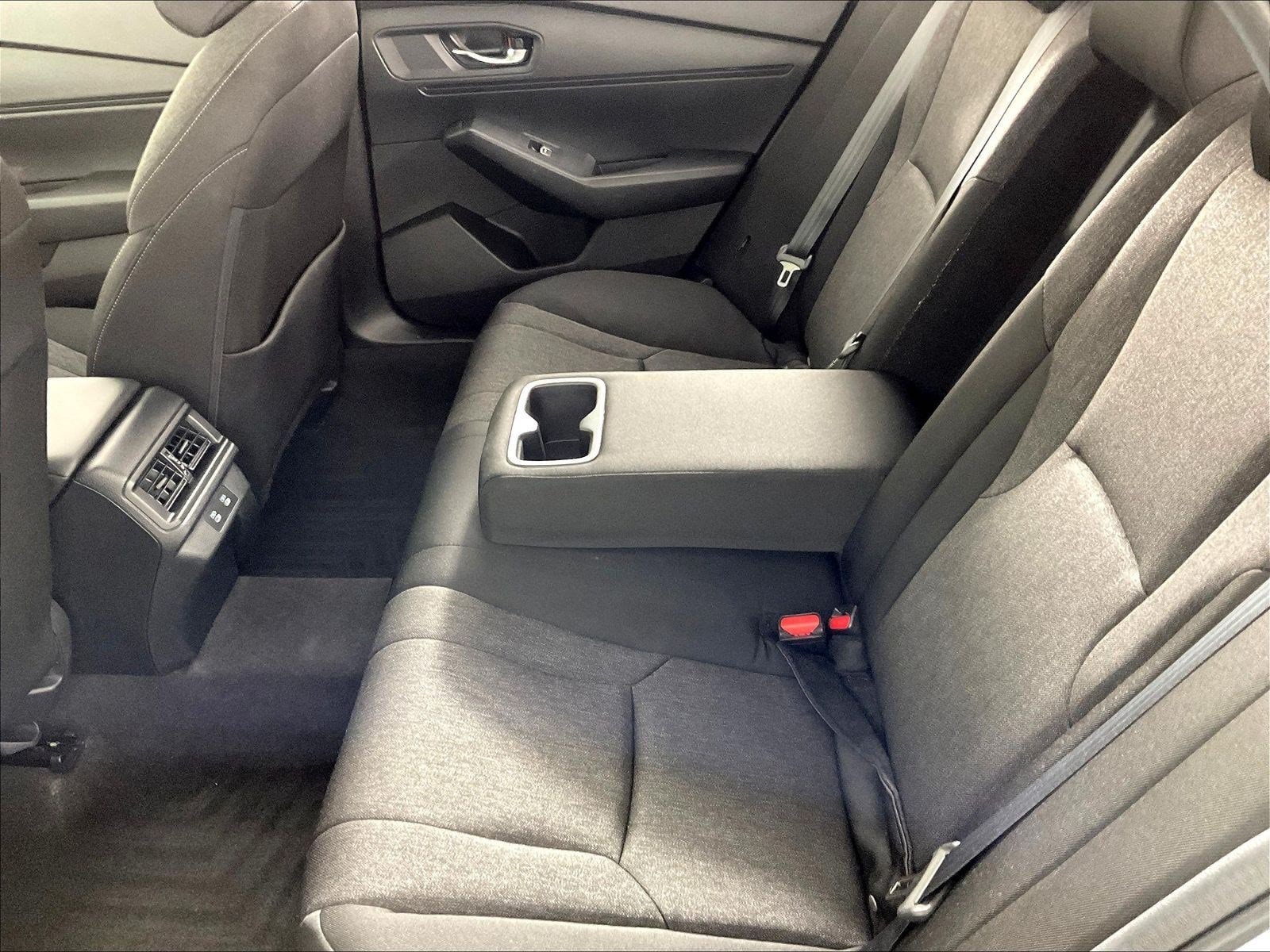 2025 Honda Accord SE - Photo 39