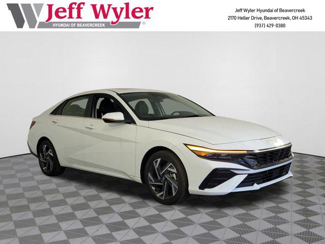 2025 Hyundai Elantra Limited's photo