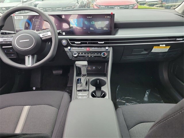 2025 Hyundai Sonata SE photo 4