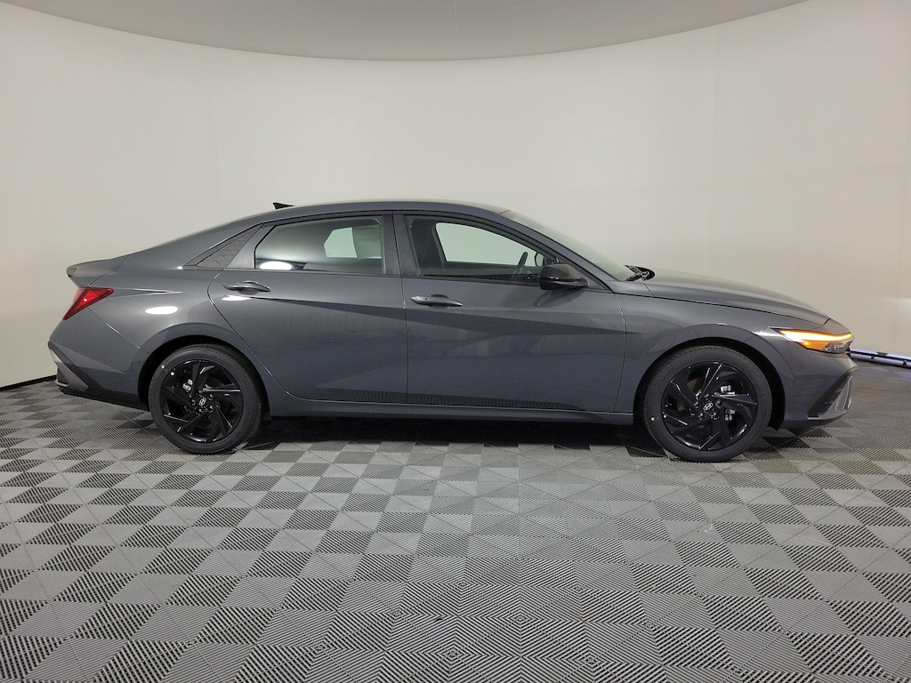 New 2026 Hyundai Elantra SEL Sport Sedan