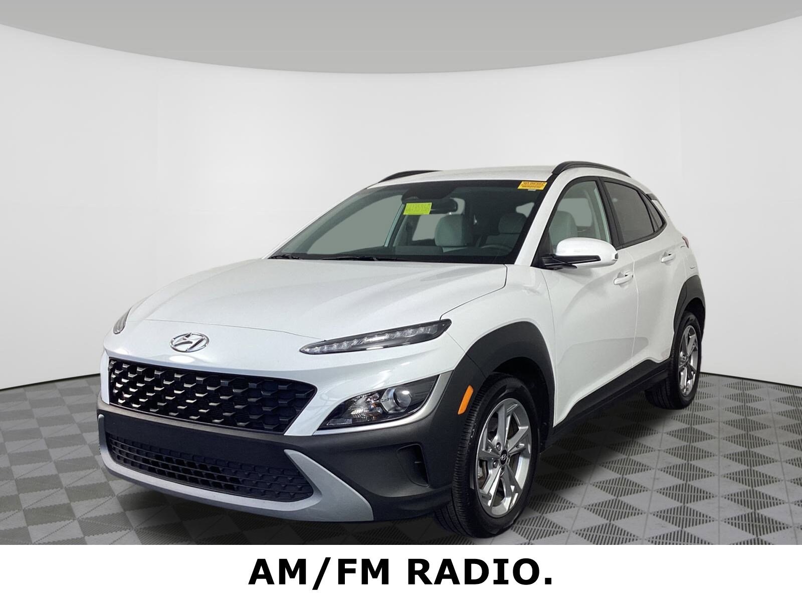 2023 Hyundai Kona SEL photo 2