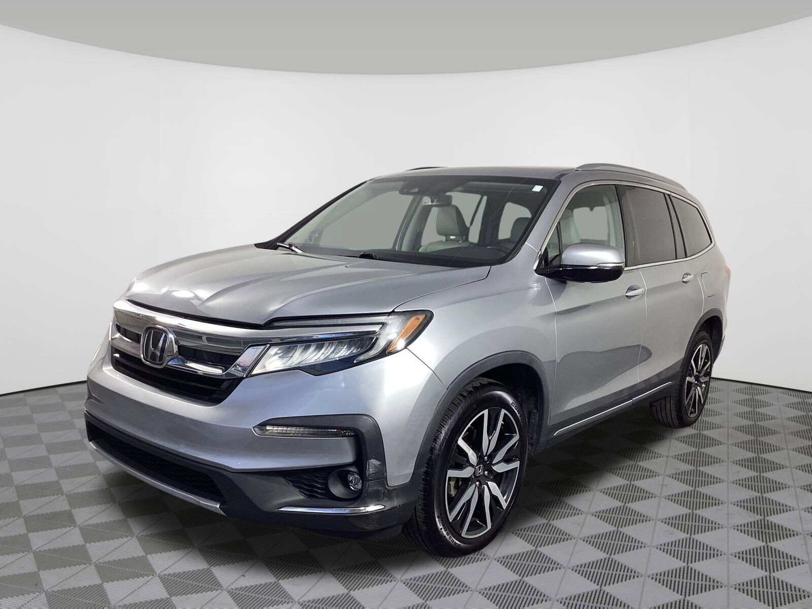 2019 Honda Pilot Elite photo 2