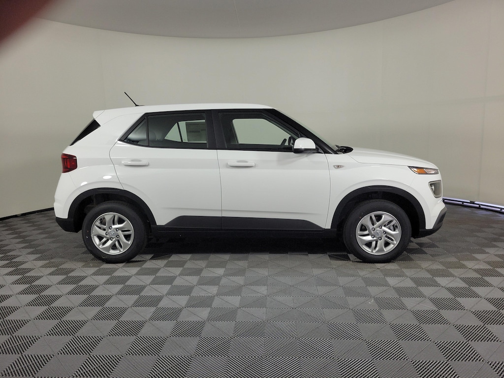 New 2026 Hyundai Venue SE SUV