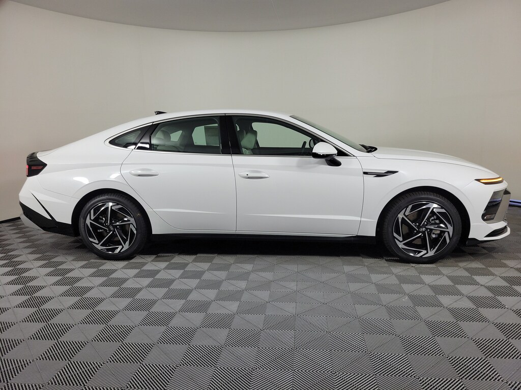 New 2026 Hyundai Sonata SEL Sport Sedan