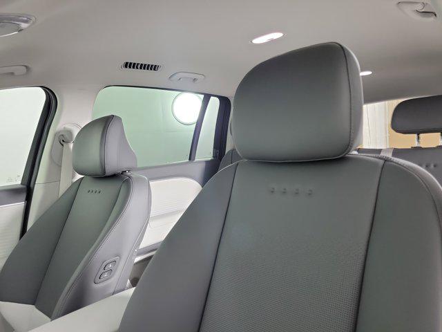 2026 Hyundai IONIQ 9 SEL - Photo 26