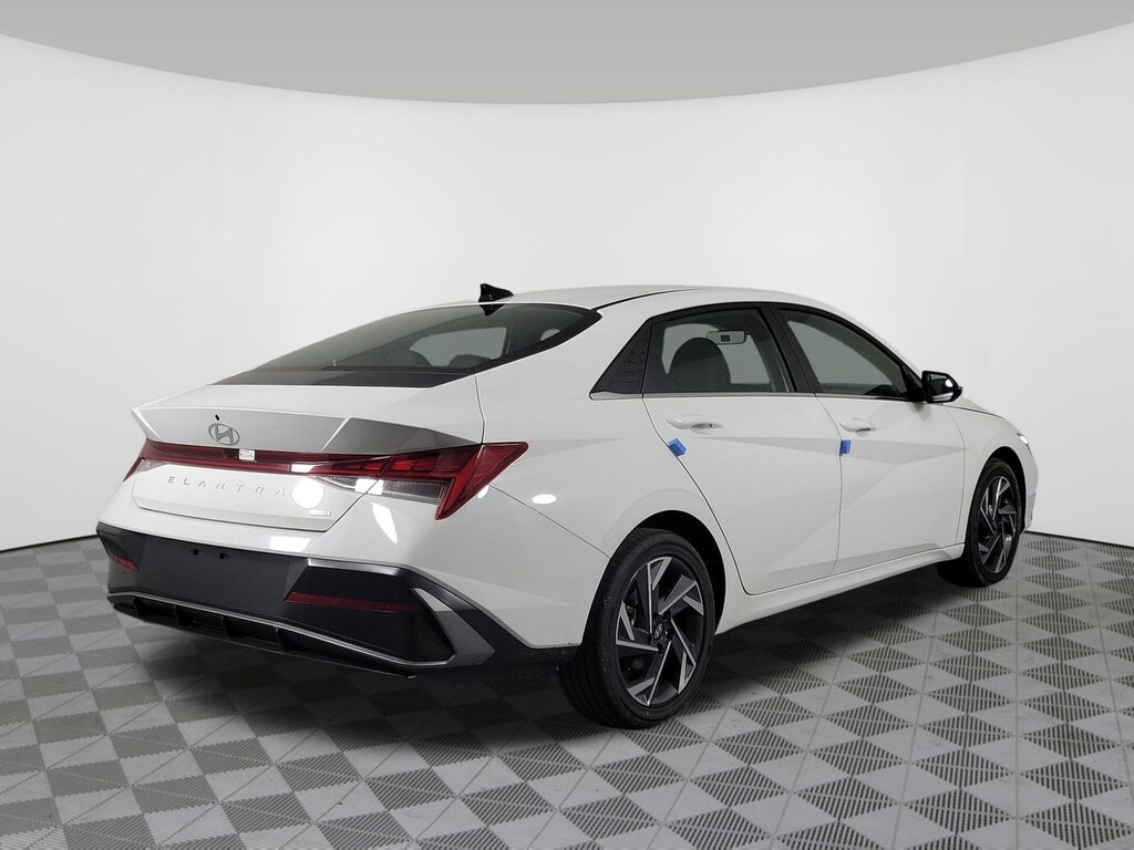New 2025 Hyundai Elantra Hybrid Limited Sedan