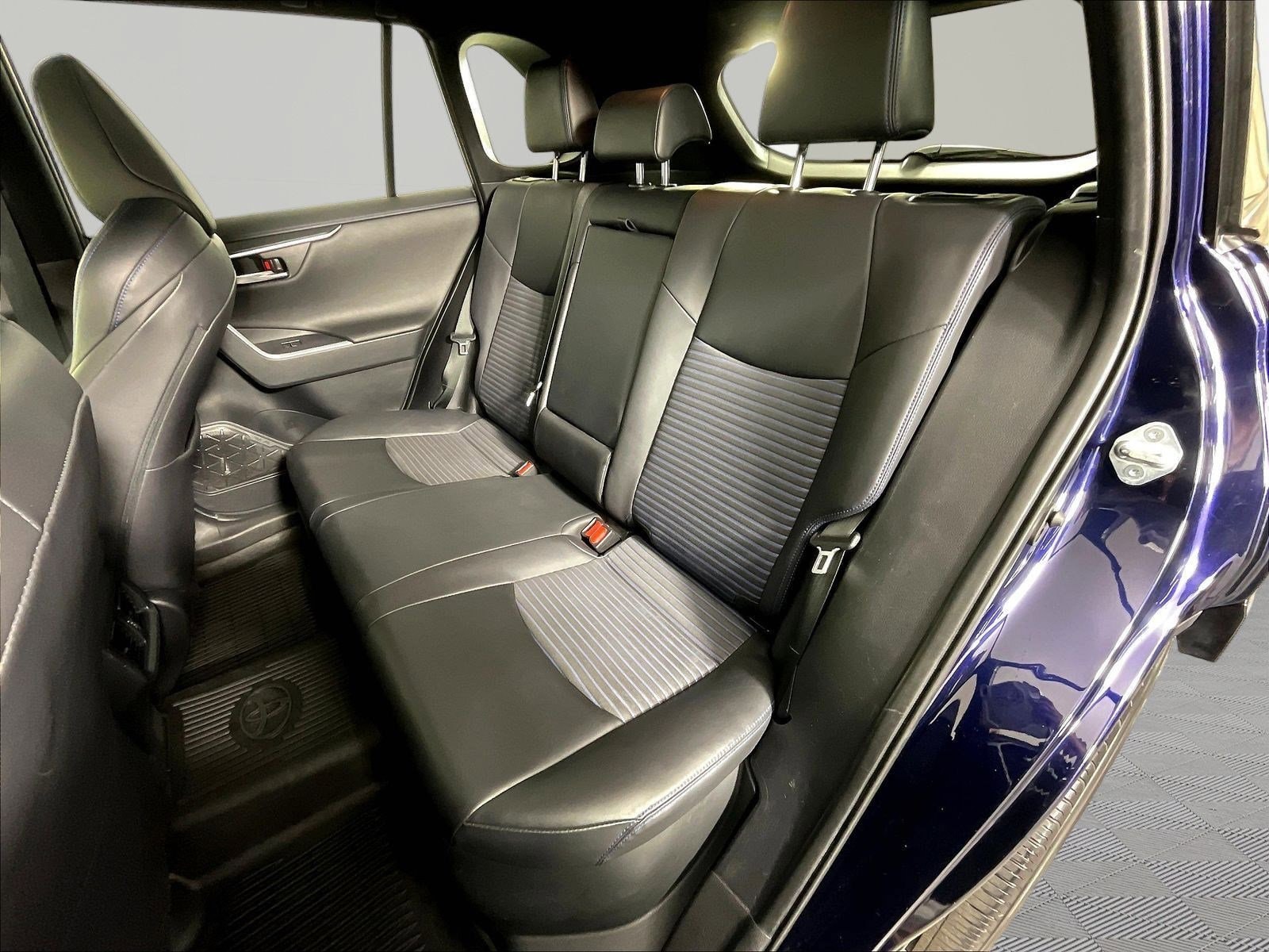 2020 Toyota RAV4 XSE - Photo 22