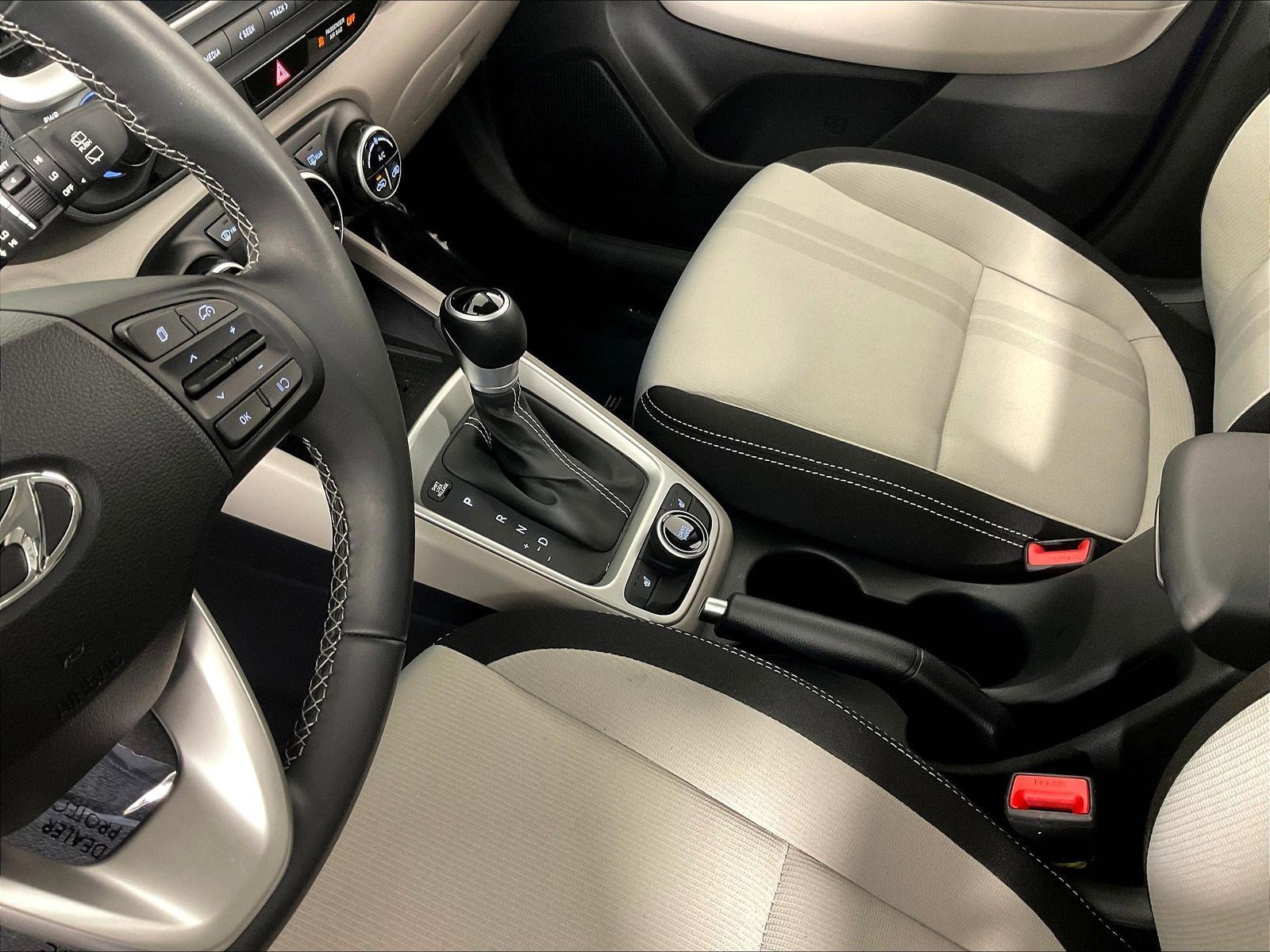 2026 Hyundai Venue SEL - Photo 17