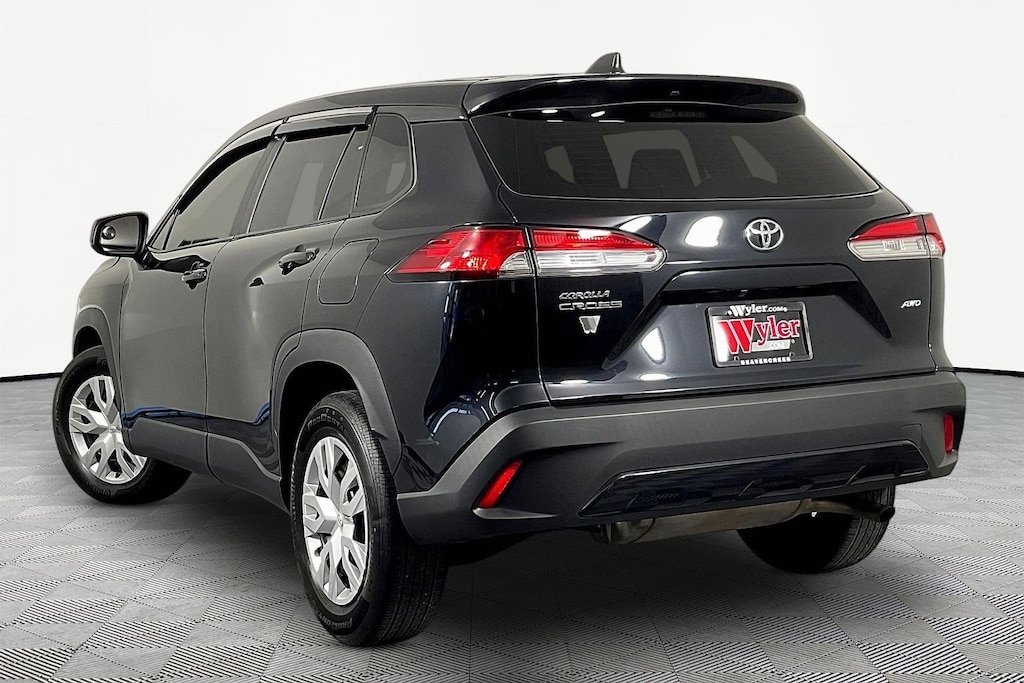 Used 2024 Toyota Corolla Cross L L 4WD