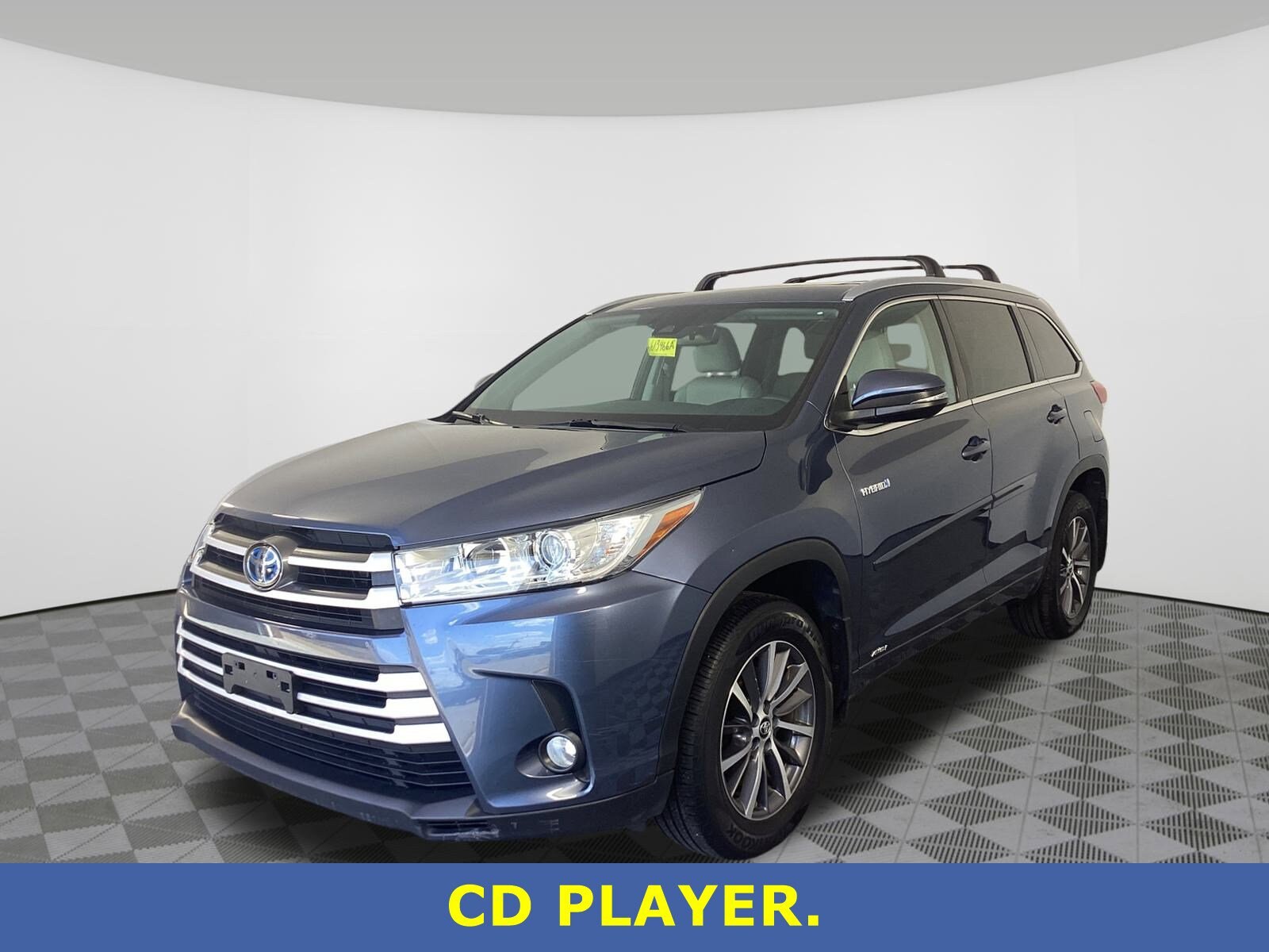 2017 Toyota Highlander Hybrid XLE photo 2
