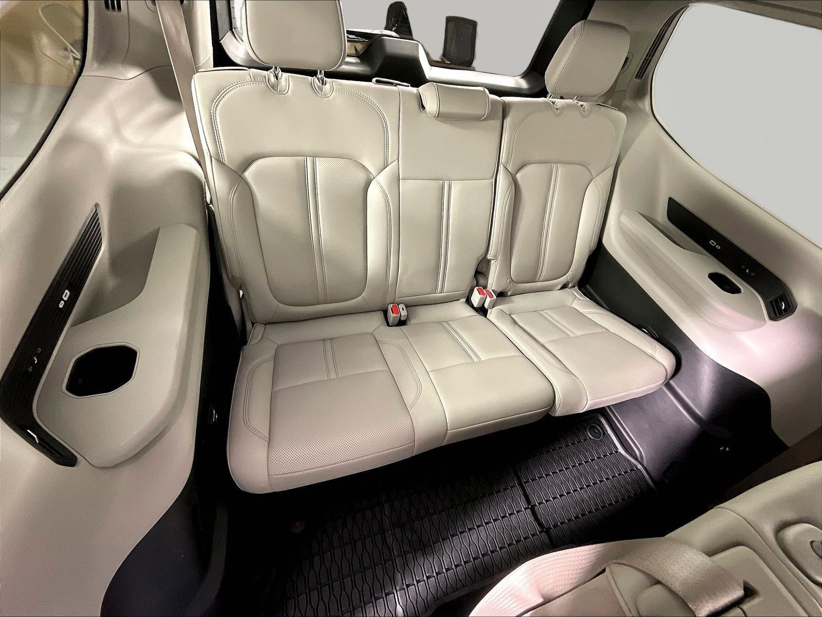 2022 Jeep Wagoneer Series III - Photo 26