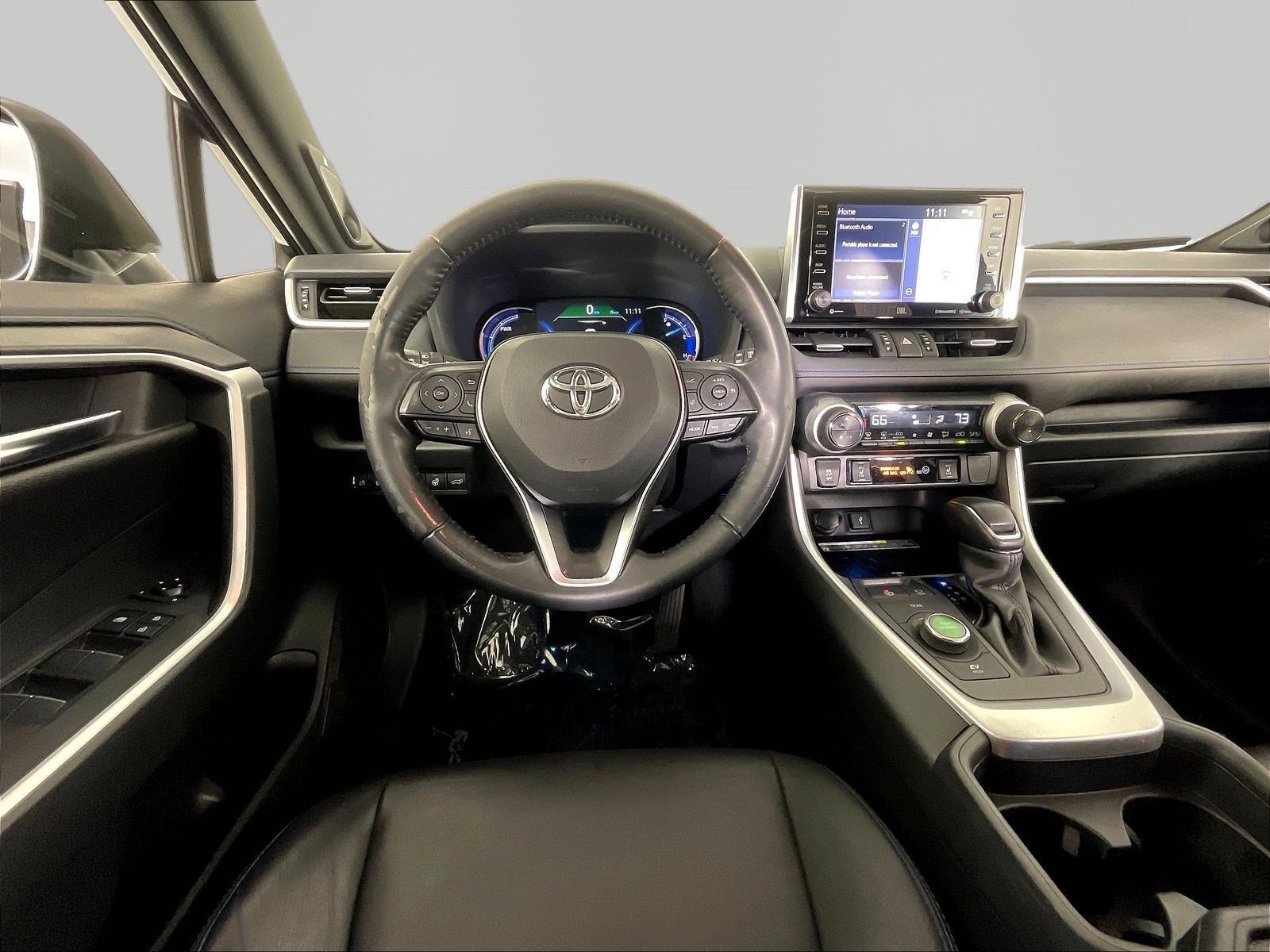 2020 Toyota RAV4 XSE - Photo 8