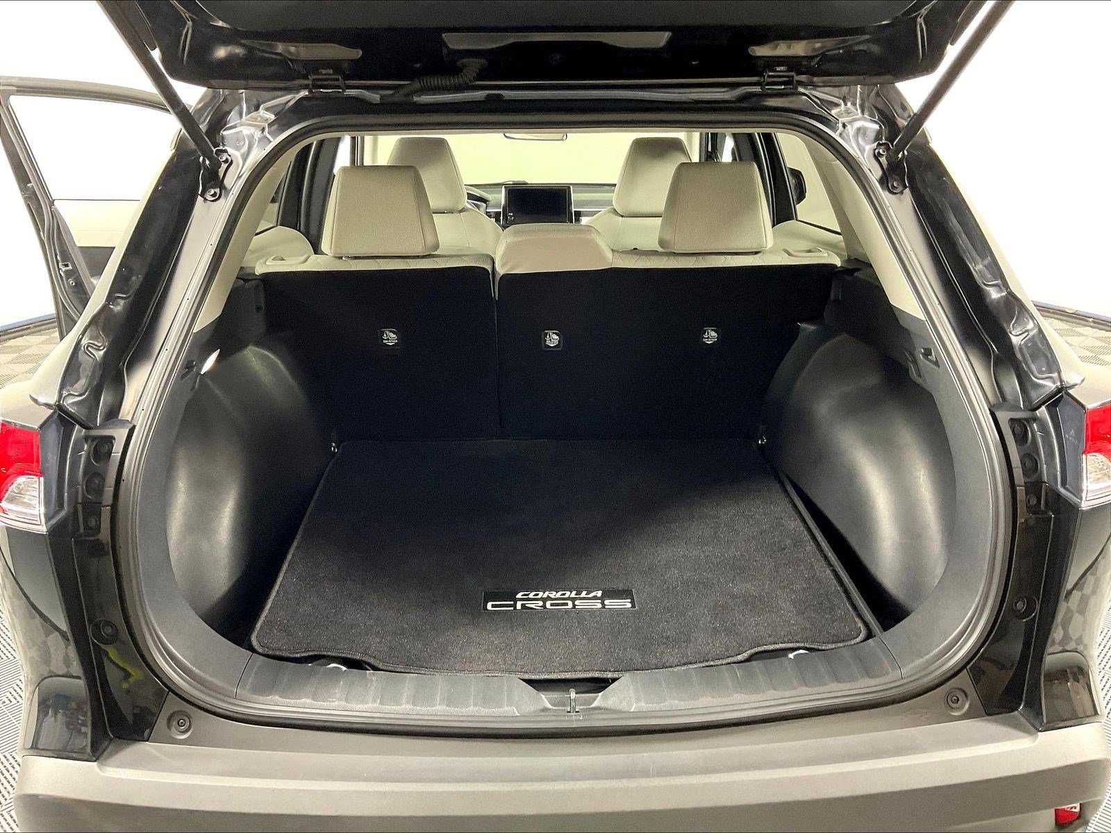 2024 Toyota Corolla Cross L - Photo 35