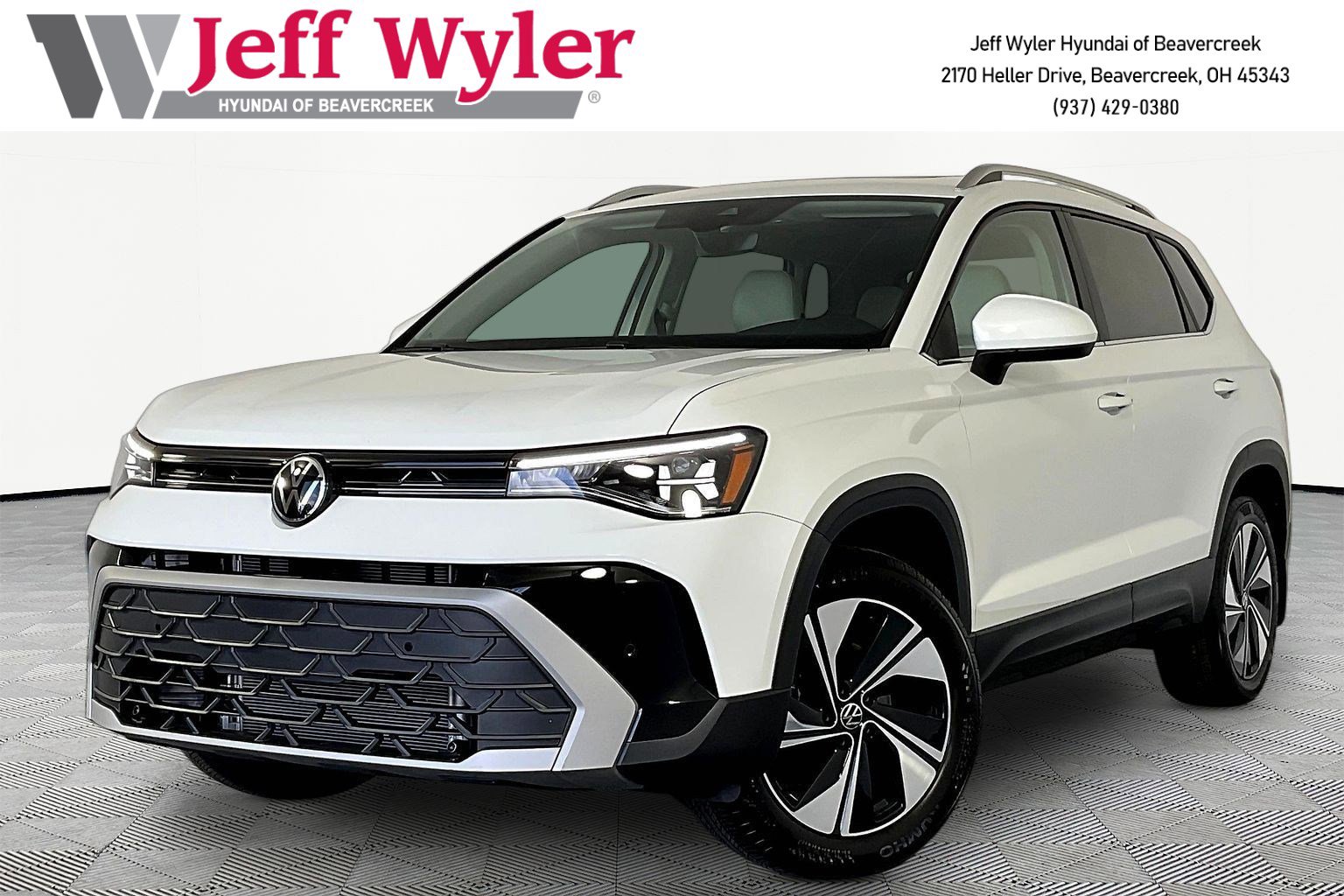 2025 Volkswagen Taos 1.5T SE 4Motion's photo