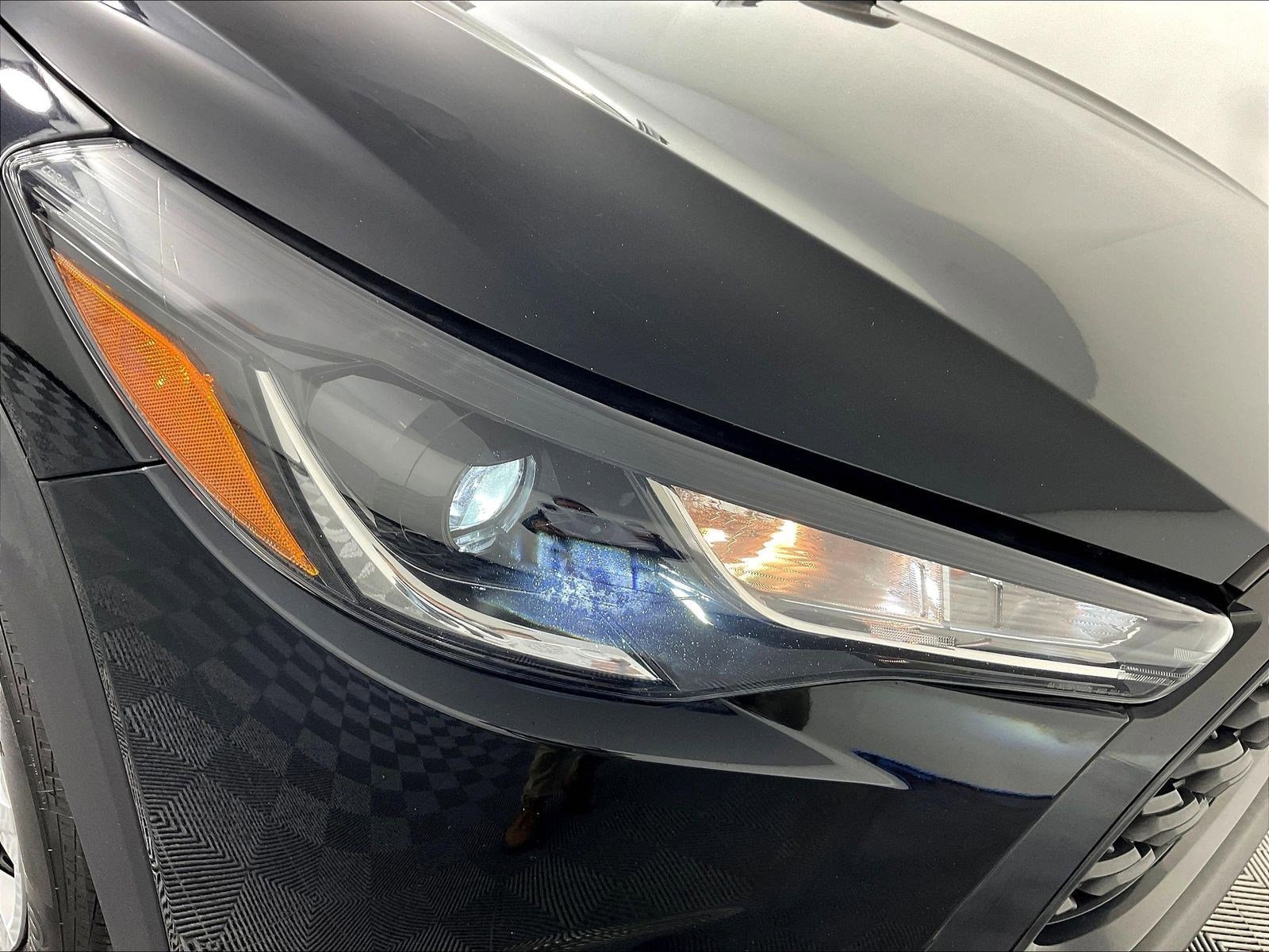2024 Toyota Corolla Cross L - Photo 30