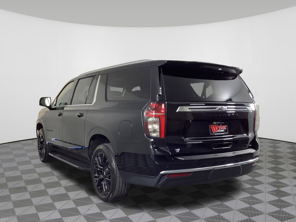 Used 2023 Chevrolet Suburban LT 4WD LT